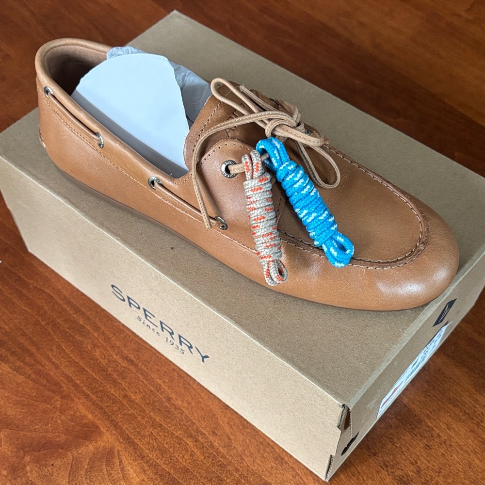 Sperry by Aritzia Boat Shoe *NIB*